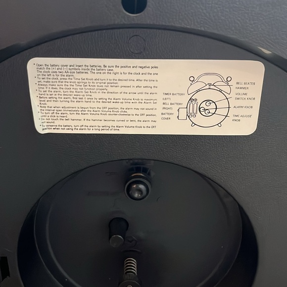 SMILING CLOCK - Picture 3 of 5